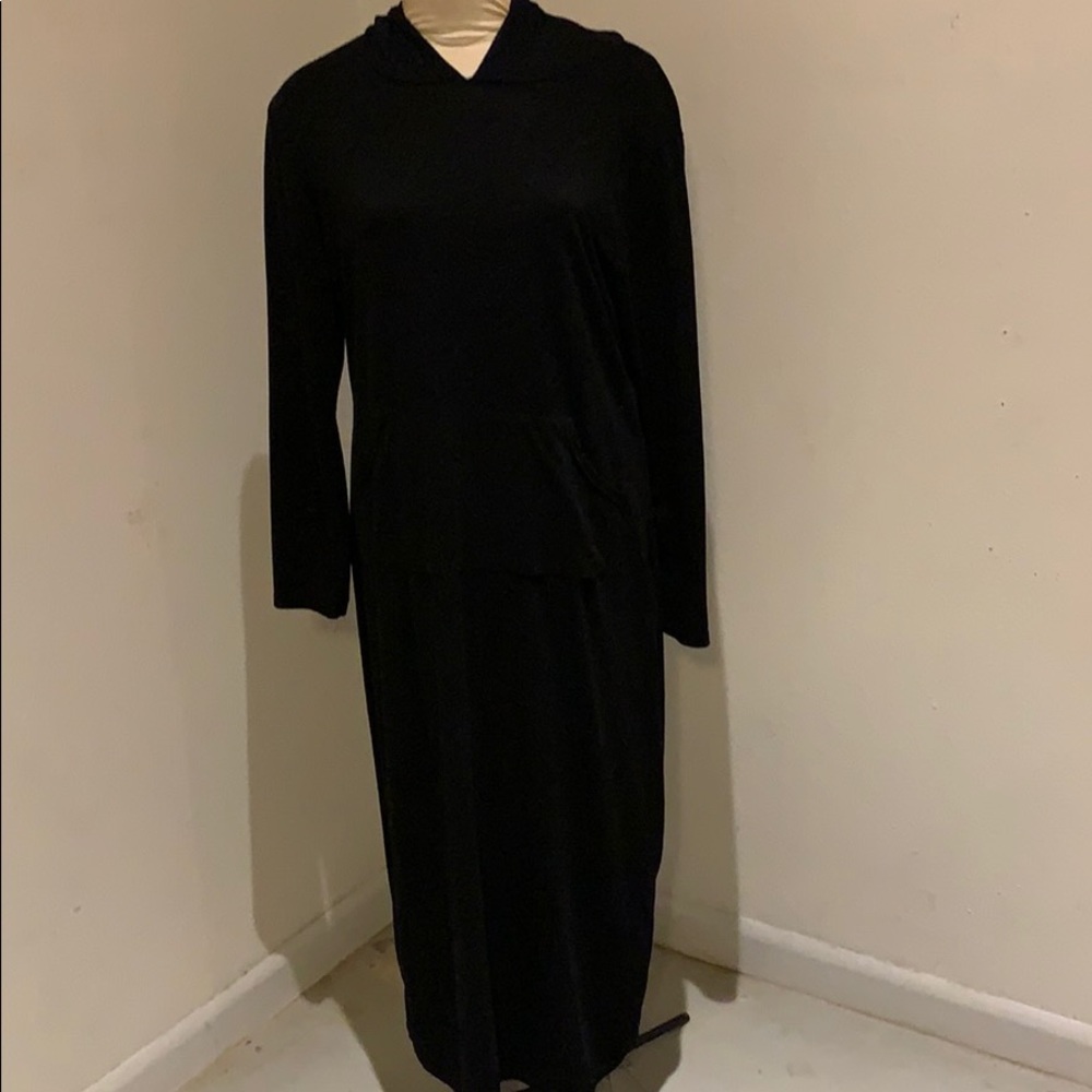 Black long sleeve dress